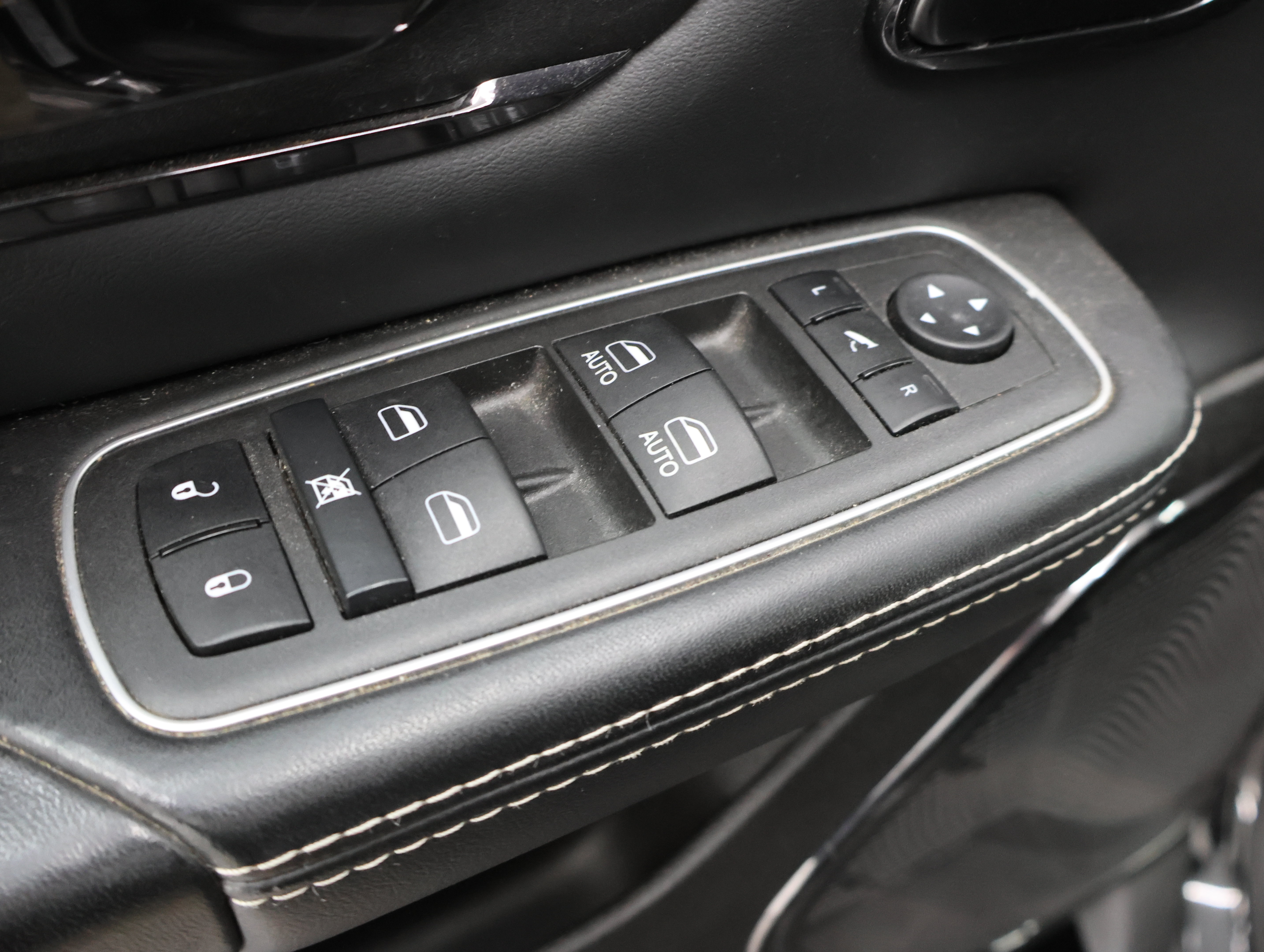 Used 2022 RAM 1500 Limited AWD/4WD image 47