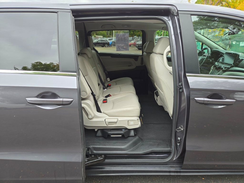 Used 2025 Honda Odyssey EX-L image 12