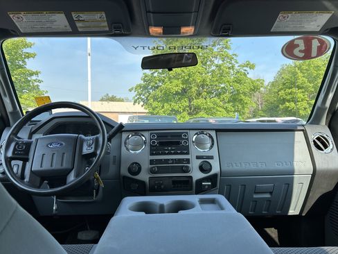 Used 2015 Ford F350 XLT image 38