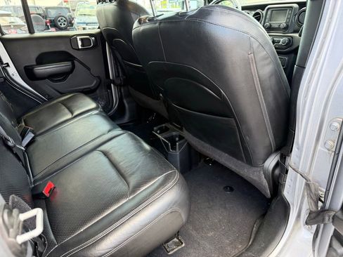 Used 2019 Jeep Wrangler Unlimited Sport AWD/4WD image 21