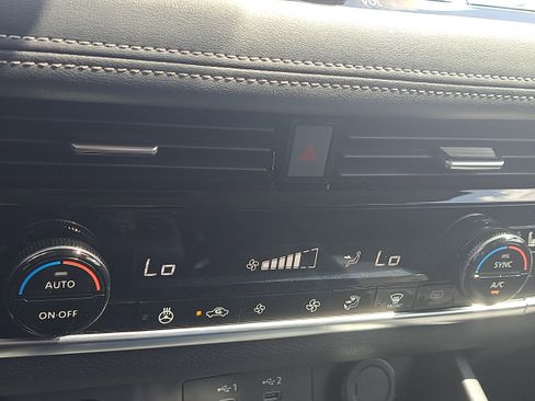 Certified 2025 Nissan Rogue SL image 28