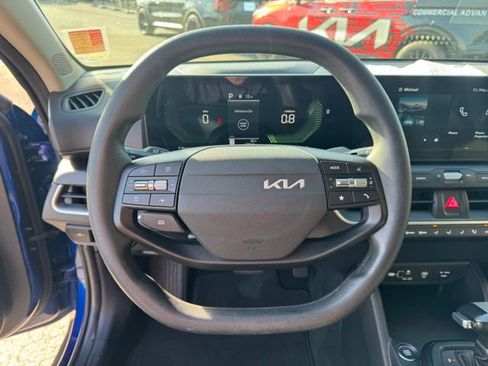 Certified 2025 Kia K4 FWD image 24