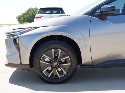 Used 2026 Toyota bZ FWD image 5