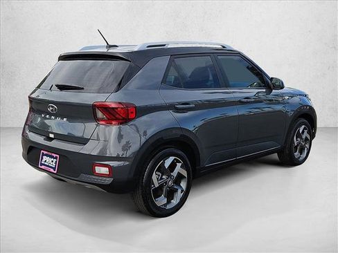 Certified 2025 Hyundai Venue Limited image 5