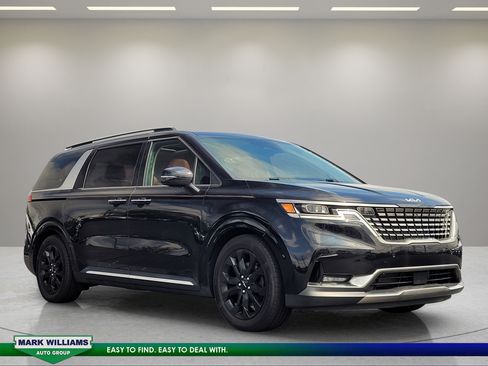 Used 2024 Kia Carnival SX Prestige FWD image 1