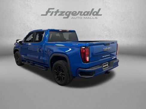 Used 2022 GMC Sierra 1500 Elevation w/ LPO, Elevation Black Package AWD/4WD image 3