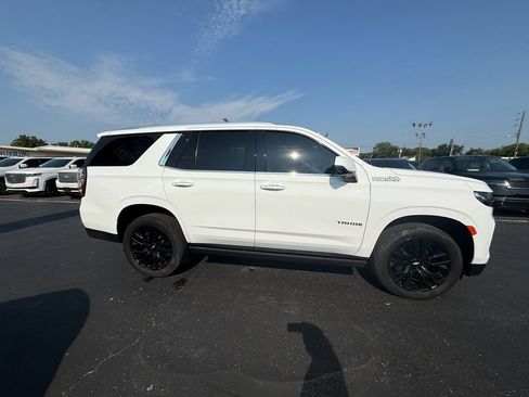Used 2021 Chevrolet Tahoe High Country w/ Premium Package AWD/4WD image 2