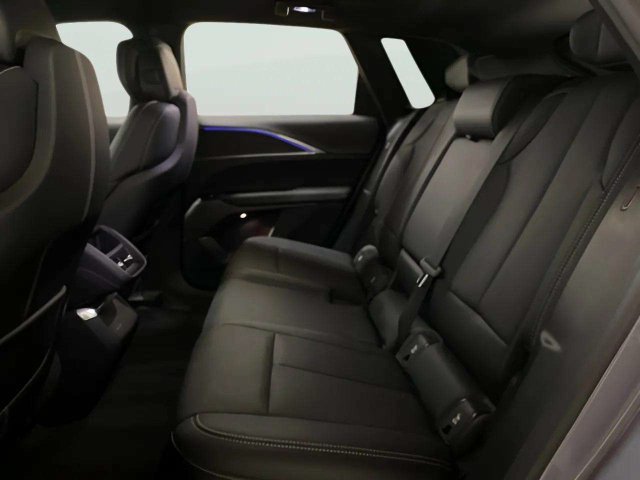 Used 2024 Cadillac Lyriq Sport RWD image 65