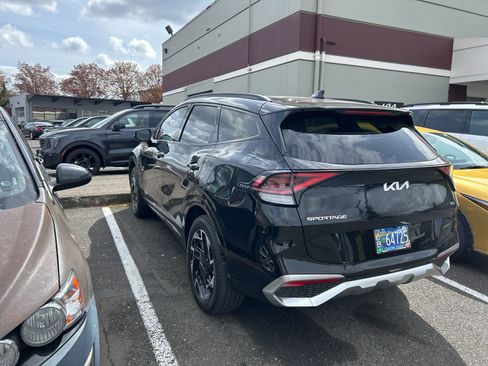 Certified 2024 Kia Sportage SX image 4