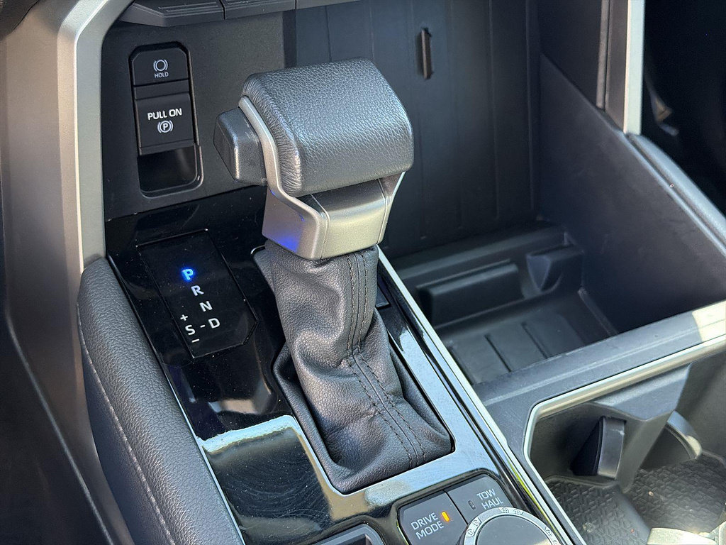 Used 2024 Toyota Tundra Limited AWD/4WD image 15