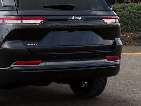 New 2026 Jeep Grand Cherokee Limited AWD/4WD image 13