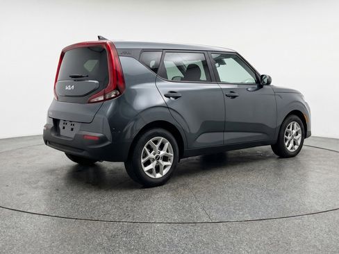 Used 2025 Kia Soul LX w/ LX Technology Package FWD image 9