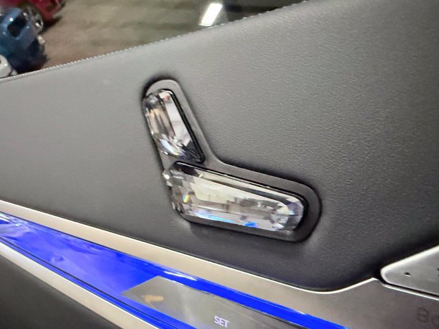 Used 2024 BMW i7 eDrive50 w/ M Sport Package RWD image 52