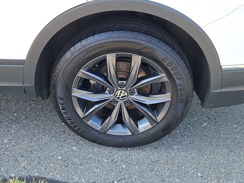 Certified 2022 Volkswagen Tiguan SE AWD/4WD image 8
