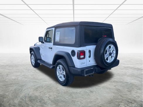Used 2018 Jeep Wrangler Sport image 6