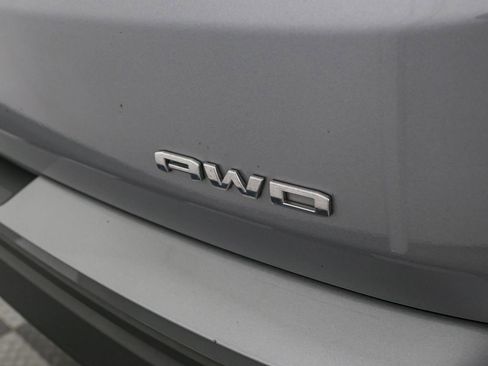 Used 2023 GMC Terrain SLE w/ Driver Convenience Package AWD/4WD image 13