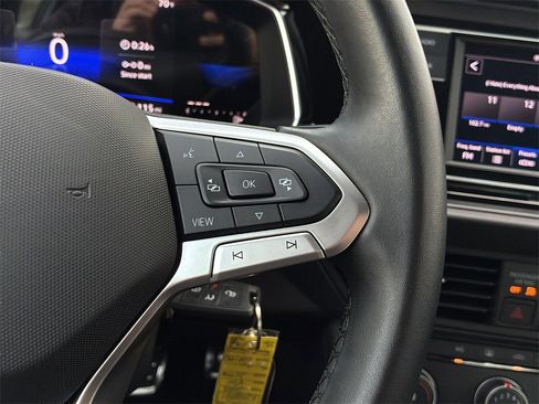 Used 2023 Volkswagen Jetta Sport image 25