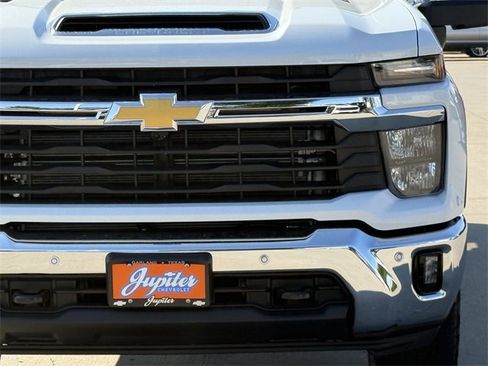 New 2026 Chevrolet Silverado 2500 LT w/ Texas Edition image 9