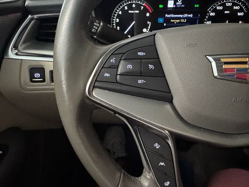 Used 2021 Cadillac XT5 Premium Luxury FWD image 24