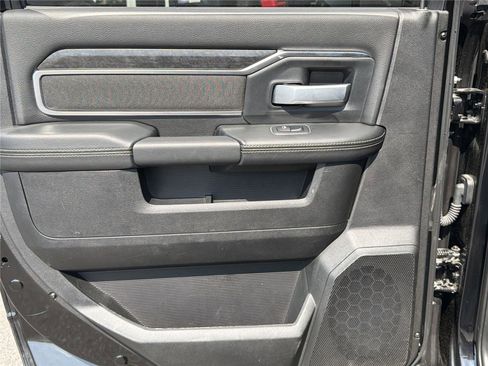 Used 2024 RAM 2500 Big Horn w/ Night Edition AWD/4WD image 22