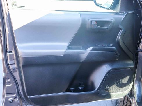 Certified 2017 Toyota Tacoma SR RWD image 20