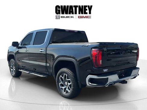 Used 2022 GMC Sierra 1500 SLT w/ SLT Convenience Package AWD/4WD image 5