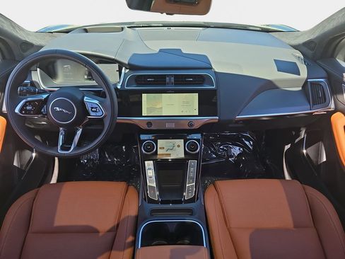 Used 2024 Jaguar I-PACE R-Dynamic HSE image 9