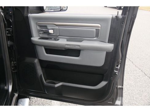 Used 2018 RAM 1500 Big Horn image 15