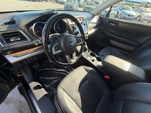 Used 2016 Subaru Outback 3.6R Limited AWD/4WD image 10