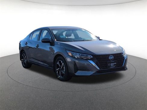 New 2025 Nissan Sentra SV image 3