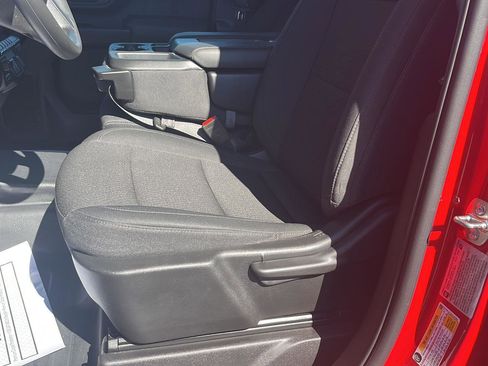 Used 2025 Chevrolet Silverado 2500 W/T image 18