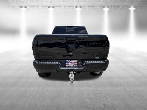 Used 2023 RAM 2500 Laramie w/ Night Edition AWD/4WD image 5