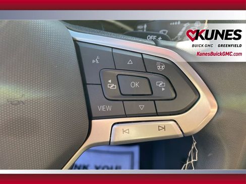 Used 2024 Volkswagen Atlas SE image 23