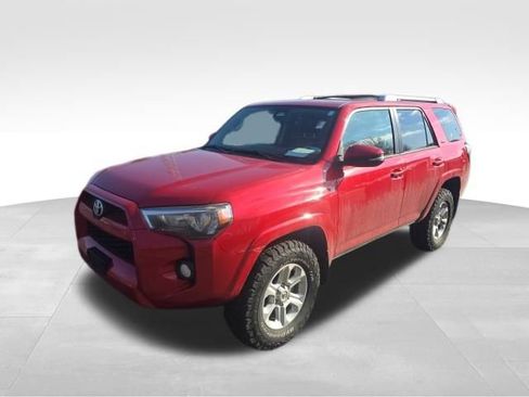 Used 2016 Toyota 4Runner SR5 Premium w/ Four Season Floor Mat Package image 11