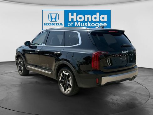 Used 2025 Kia Telluride S FWD image 7