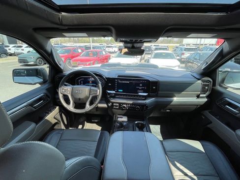 Used 2024 Chevrolet Silverado 1500 ZR2 w/ Technology Package AWD/4WD image 22