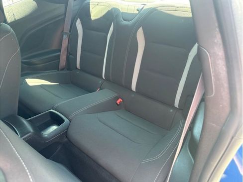 Used 2017 Chevrolet Camaro LT RWD image 10