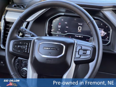Certified 2025 GMC Sierra 1500 Denali w/ Denali Reserve Package AWD/4WD image 9
