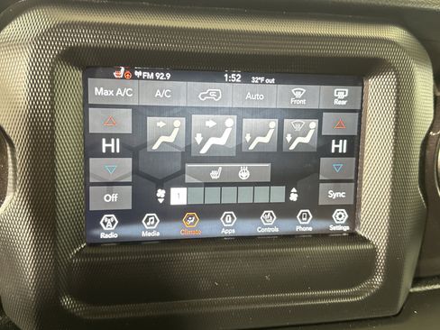 Used 2021 Jeep Wrangler Unlimited Sport image 18