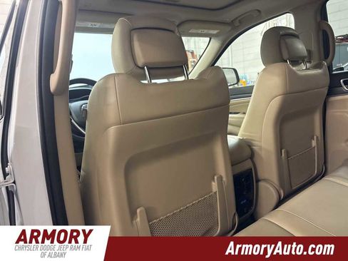 Used 2021 Jeep Grand Cherokee Limited image 28