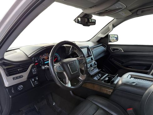 Used 2018 GMC Yukon Denali RWD image 9