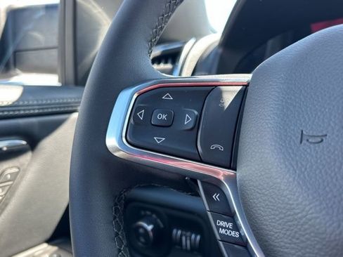 New 2026 RAM 1500 Laramie AWD/4WD image 39