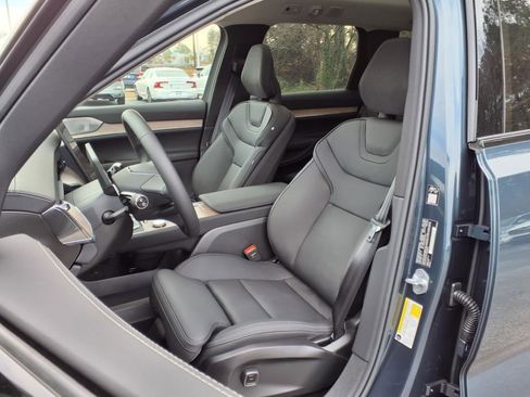 New 2025 Volvo EX90 Ultra image 8