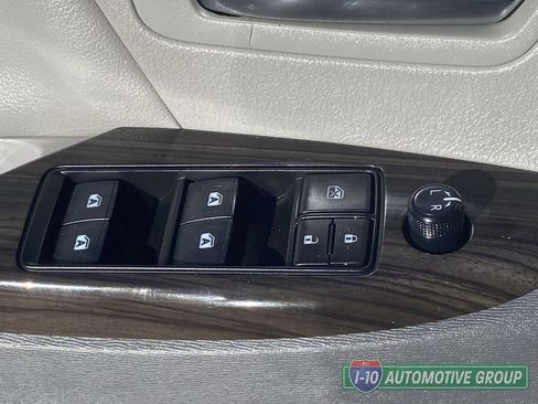 Used 2019 Toyota Sienna XLE FWD image 20