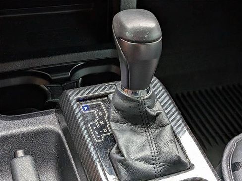 Used 2022 Toyota Tacoma TRD Sport w/ Technology Package AWD/4WD image 12