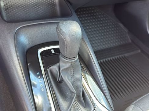 Used 2025 Toyota Corolla LE FWD image 17
