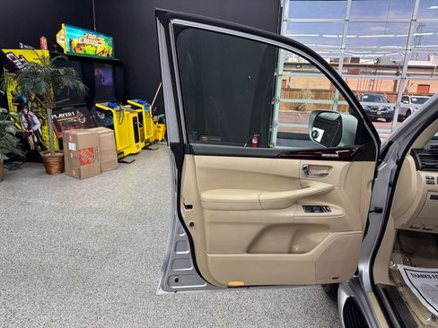 Used 2010 Lexus LX 570 4WD image 9