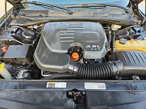 Used 2015 Dodge Challenger SXT Plus RWD image 12