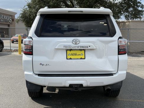 Used 2018 Toyota 4Runner 2WD image 6