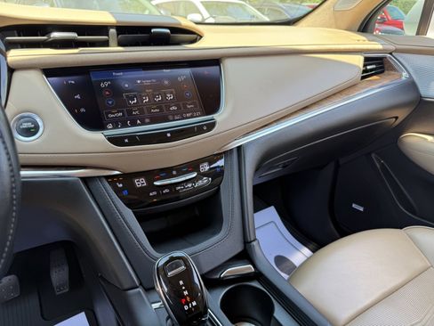 Used 2020 Cadillac XT5 Premium Luxury w/ Platinum Package image 34